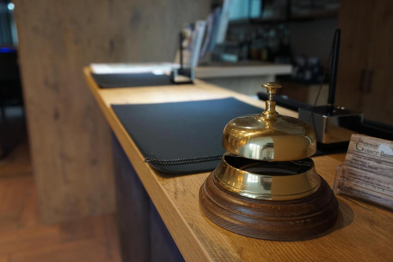 Hotel Gruener Baum Кауфбойрен Екстериор снимка